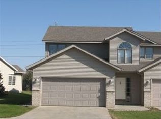 2756 Viola Heights Dr NE, Rochester, MN 55906
