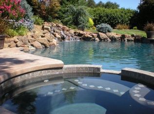 860 Granada Ln, Vacaville, CA 95688