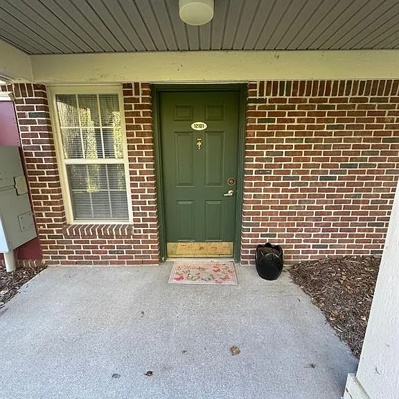 12101 Pinehurst Ln — Photo 17