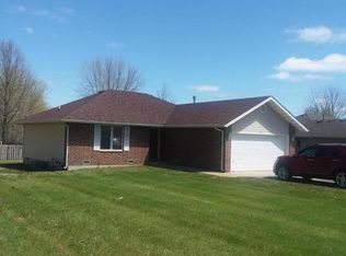 1045 W Minor St, Aurora, MO 65605