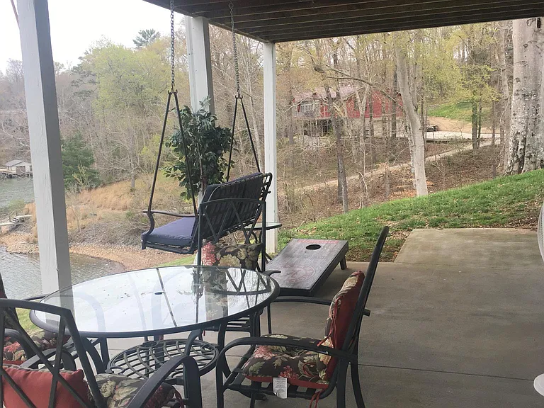 104 Hilltop Dr — Photo 9