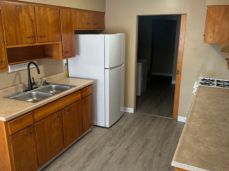 1114 E Lake Ave #B — Photo 7