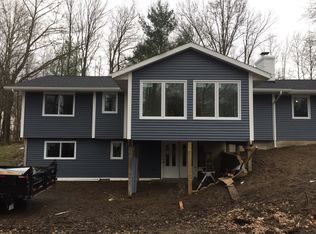 9830 Sterling Rd, Richland, MI 49083