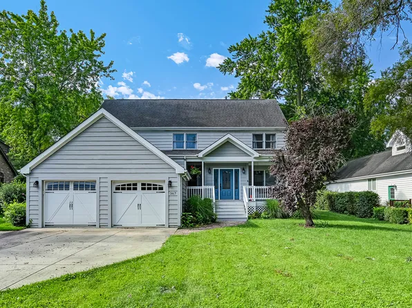 367 W 59th St, Willowbrook, IL 60527