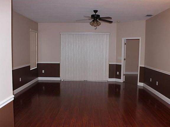 5th image of 19421 Weymouth Dr