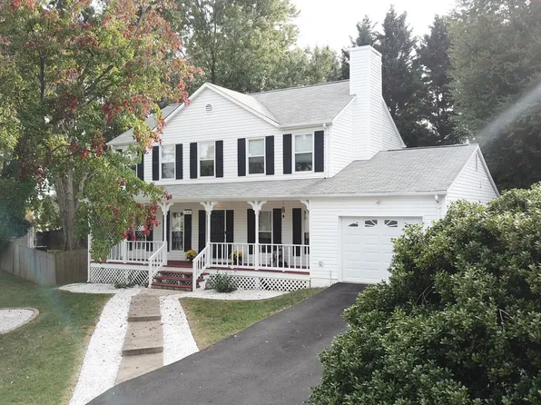 13448 Pinwheel Ct, Woodbridge, VA 22193