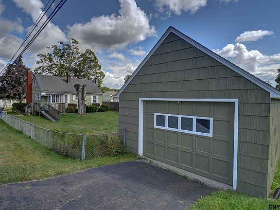 5th image of 31 Murray Ave