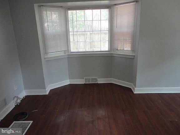 5th image of 23 N Pennewell Dr