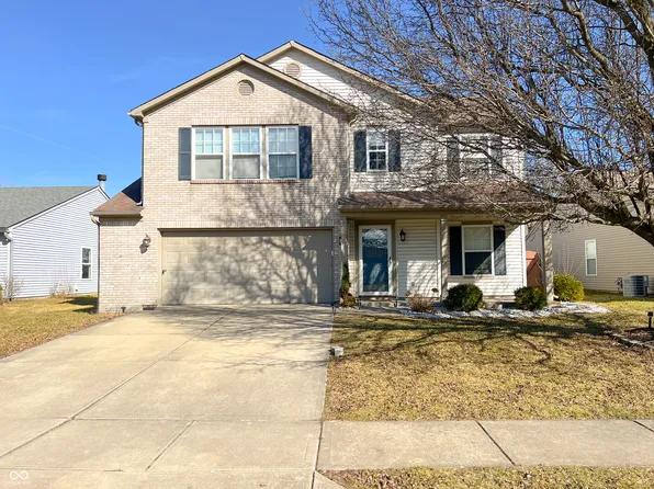 14243 Holly Berry Cir, Fishers, IN 46038