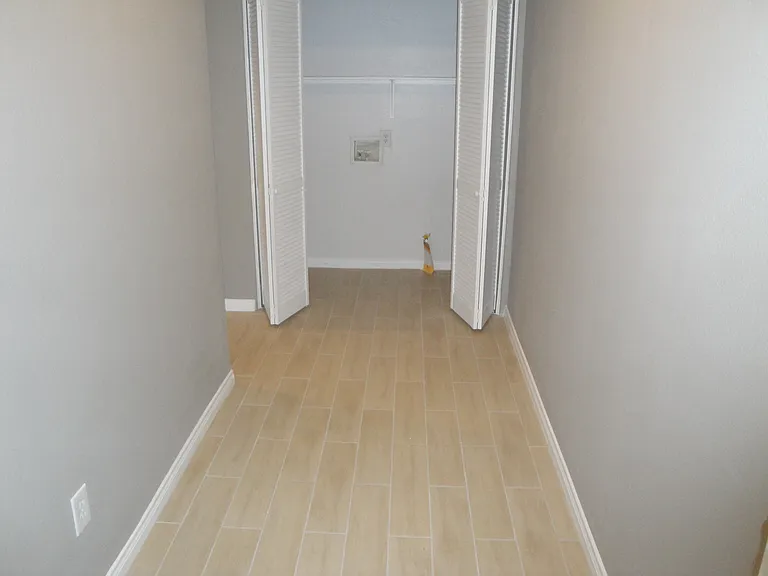 28160 Landau Blvd — Photo 13
