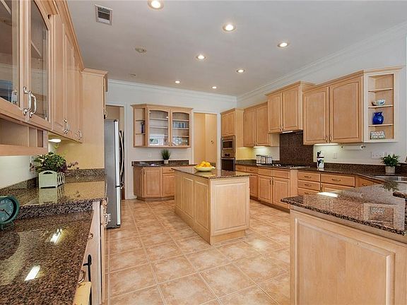 5th image of 17229 Saint Gertrude Dr