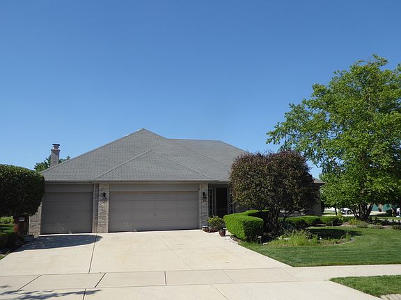 3rd image of 8654 Brookside Glen Dr
