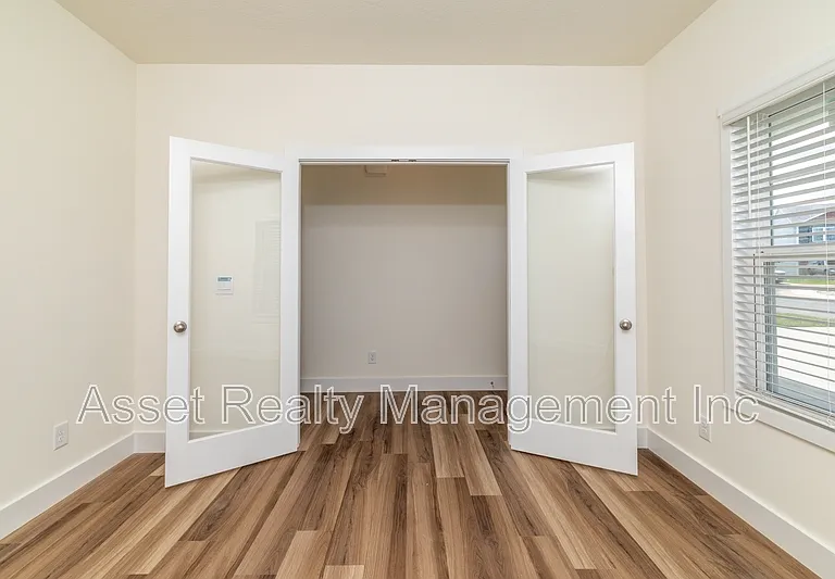 5163 Runnerstone Rd — Photo 13