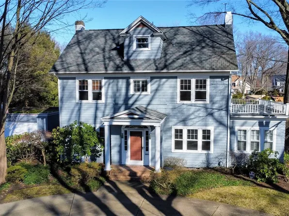 507 Seminole Dr, Erie, PA 16505