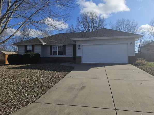 326 W Cherokee, Clever, MO 65631