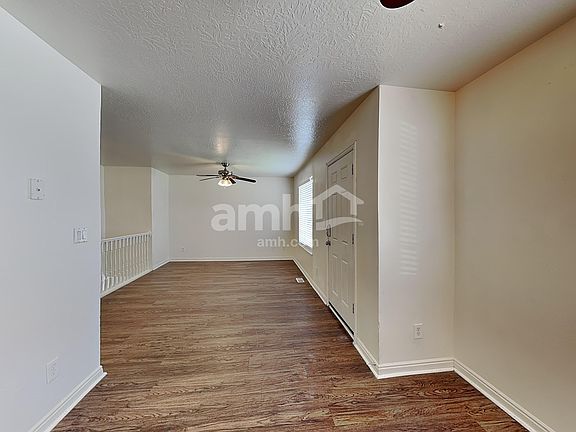 4th image of 385 W Pommell Dr