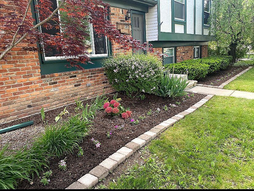1st image of 1636 Brookview Dr