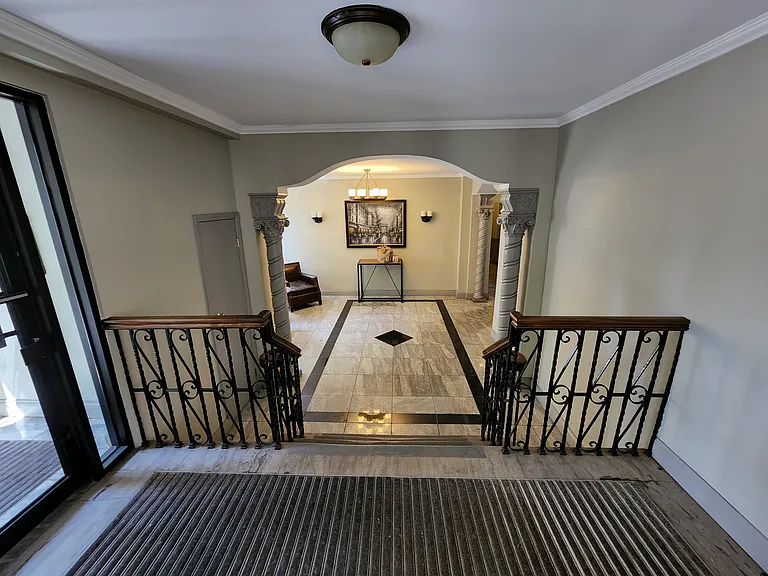 5019 N Wolcott Ave #107 — Photo 10