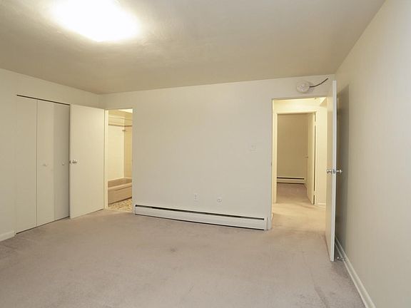5th image of 753 Cabin Hill Dr APT 7