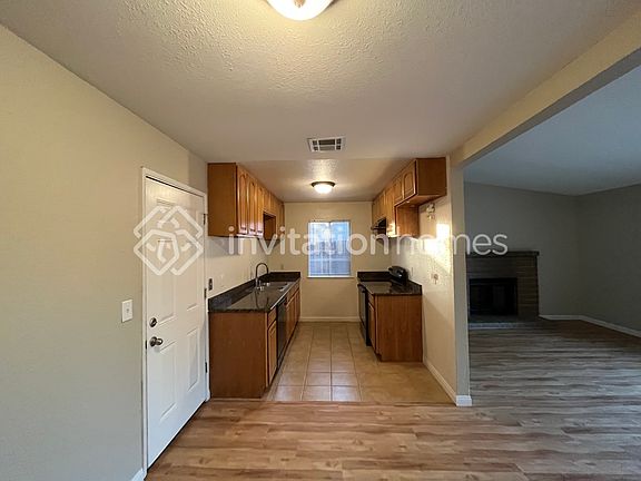 5th image of 10 La Jacque Ct