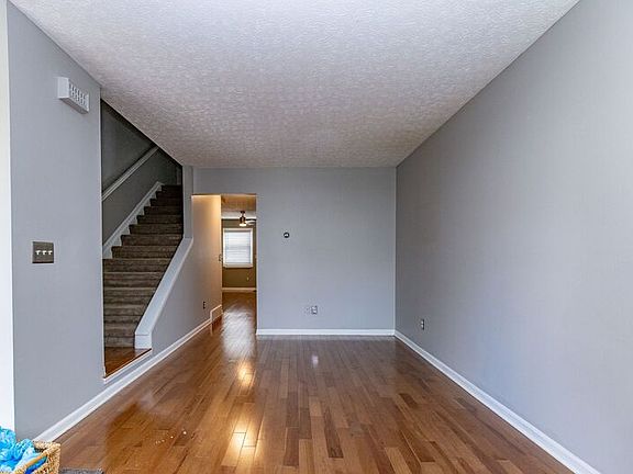 5th image of 1098-1100 Highland St