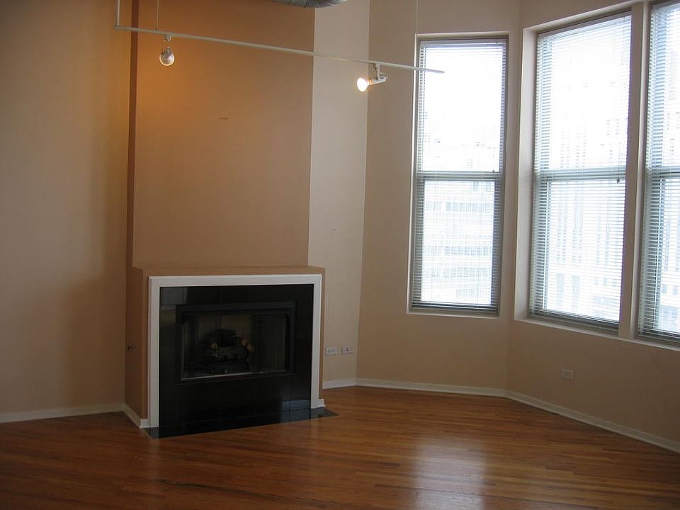 2nd image of 500 S Clinton St APT 803
