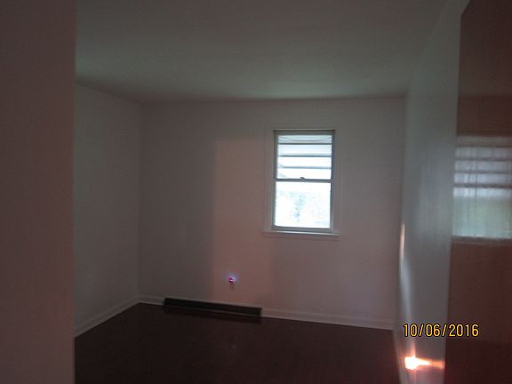 Back bedroom