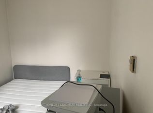 220 Gerrard St E #3-C08, Toronto, ON M5A 2E6