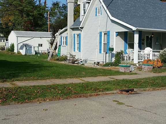 2nd image of 623 N East St