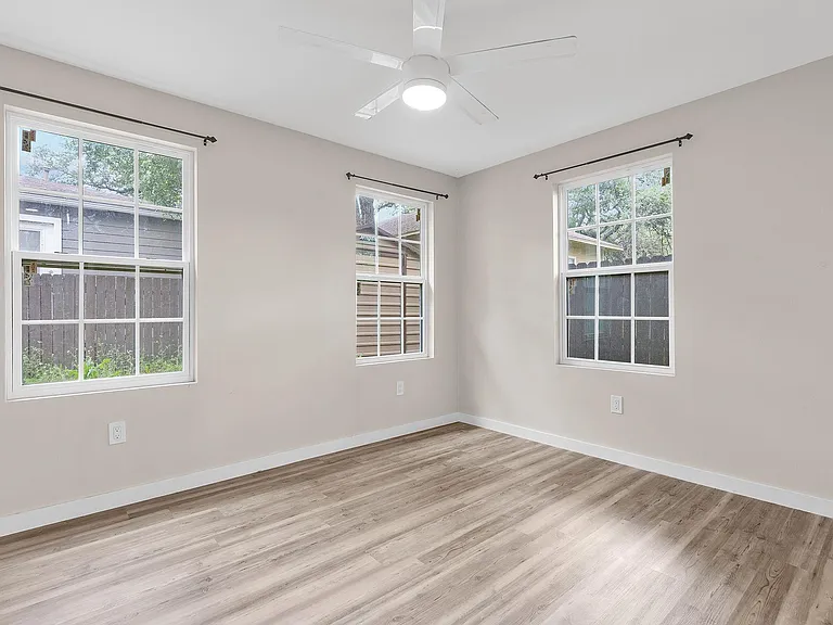 3909 Willbert Rd #B — Photo 14