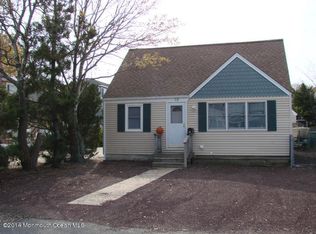10 E 22nd St, Brant Beach, NJ 08008