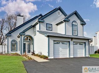 55 Canal St, Sayreville, NJ 08872