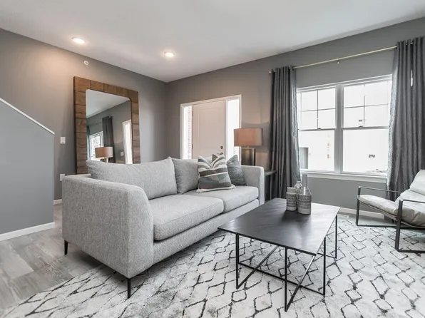 409 2nd Ave SW, Cedar Rapids, IA 52404