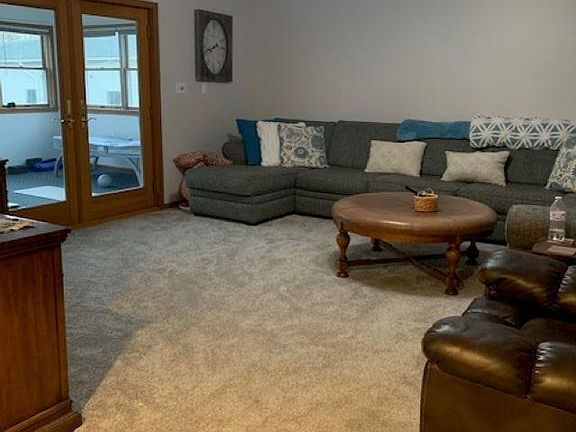 5th image of 12301 S New Lothrop Rd