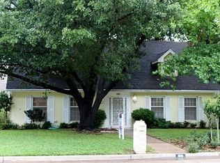 109 Oakmont Dr, Trophy Club, TX 76262