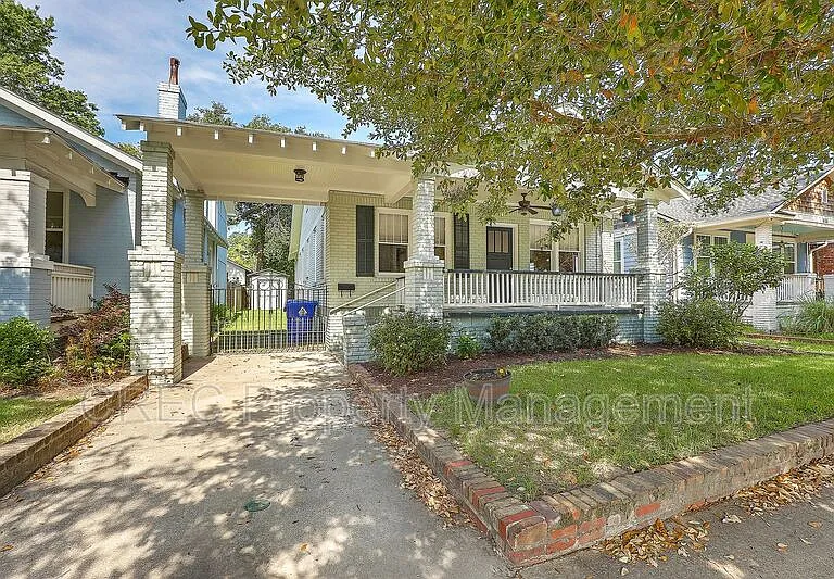 831 Rutledge Ave — Photo 2
