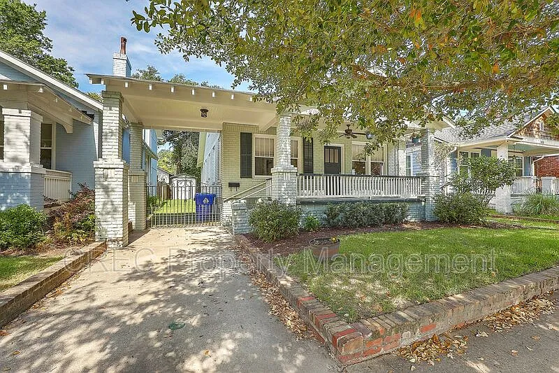 Building Photo - 831 Rutledge Ave