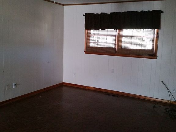 5th image of 500 N Franklin St