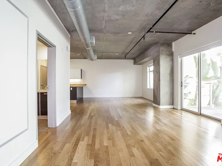645 W 9th St #343 — Photo 11