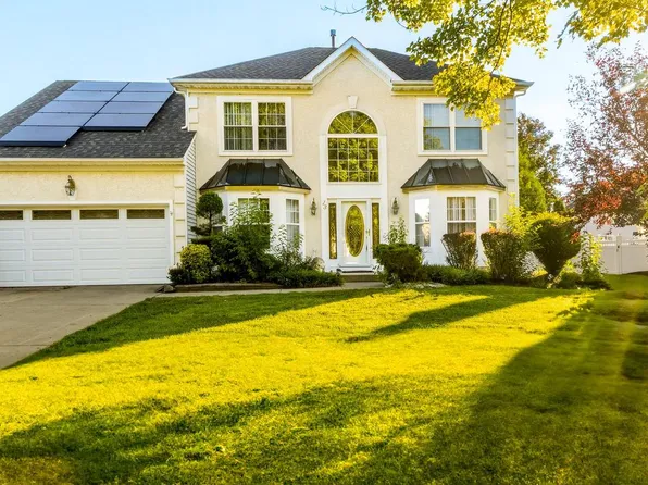 13 Fox Hollow Ln, Sewell, NJ 08080
