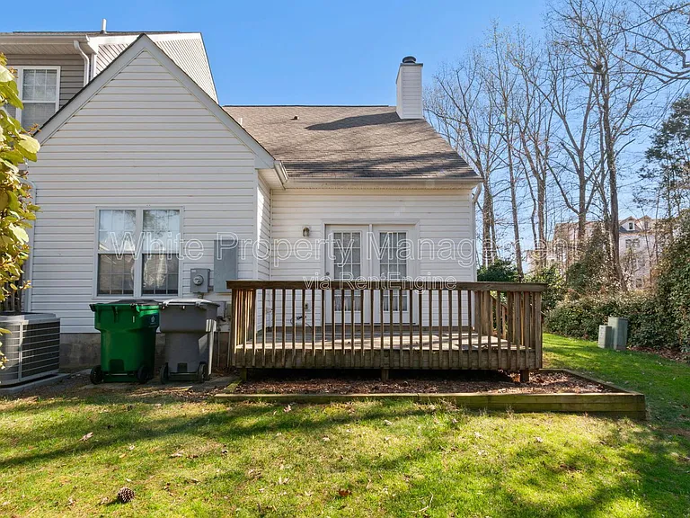 8401 Southgate Commons Dr — Photo 19