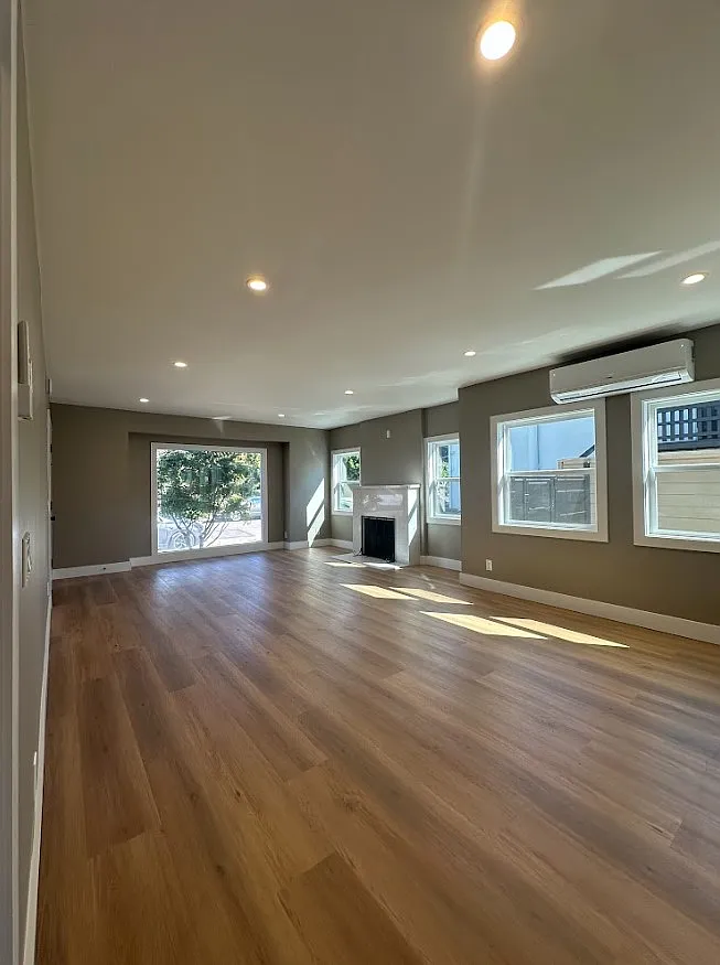 2 bed, 1074 sqft, $2,900 — Photo 3
