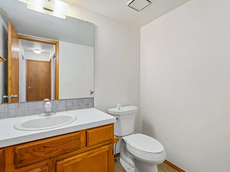 1857 Winchester Ct — Photo 8