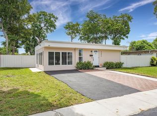7802 NW 75th Ave, Tamarac, FL 33321