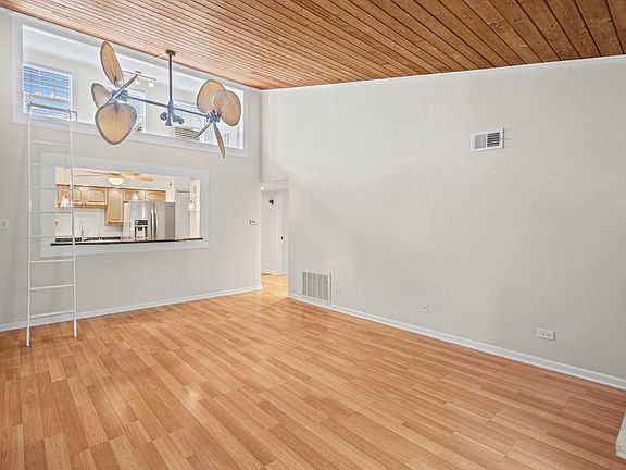 4th image of 14517 Sussex Ct Penthouse 3