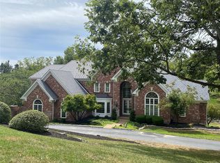 1242 Glen Eagle Ln, Saint Albans, MO 63073