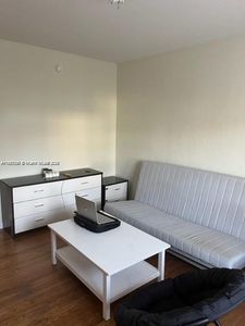 741 15th St #8, Miami Beach, FL, 33139