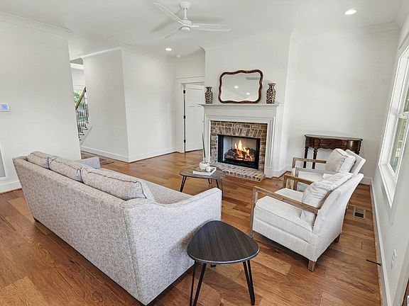 5th image of 1580 Forest Ridge Rd
