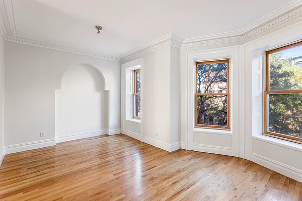 Rented by Compass | media 2