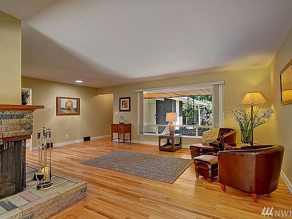 5th image of 17925 Fremont Ave N